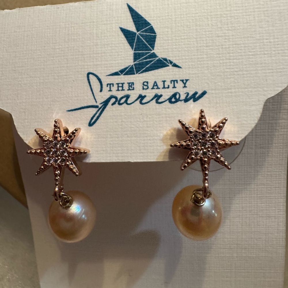 Rose Gold Star Pearl Earring’s